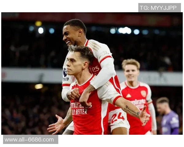 阿森纳发布欧冠主场对阵马竞海报萨卡独自亮相引关注 阿森纳发布欧冠主场对阵马竞海报萨卡独自亮相引关注