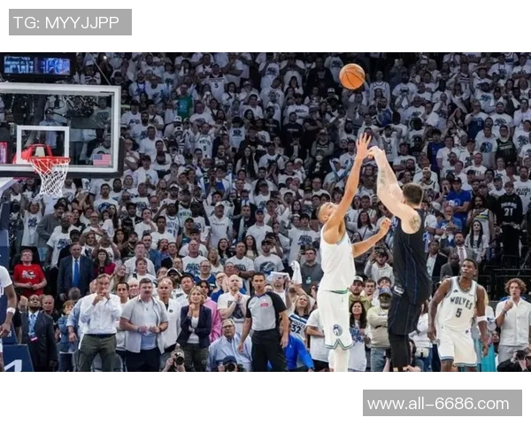 里夫斯分析詹姆斯如何利用东契奇被包夹后的4打3优势进行进攻 里夫斯分析詹姆斯如何利用东契奇被包夹后的4打3优势进行进攻