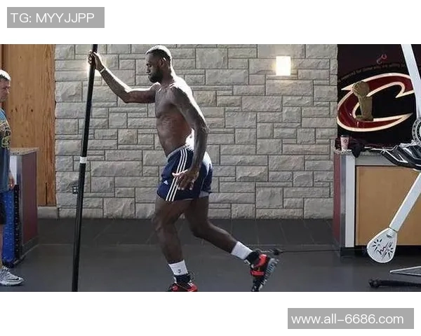 雷迪什谈詹姆斯成功秘诀:自律与持续努力是关键因素 雷迪什谈詹姆斯成功秘诀:自律与持续努力是关键因素